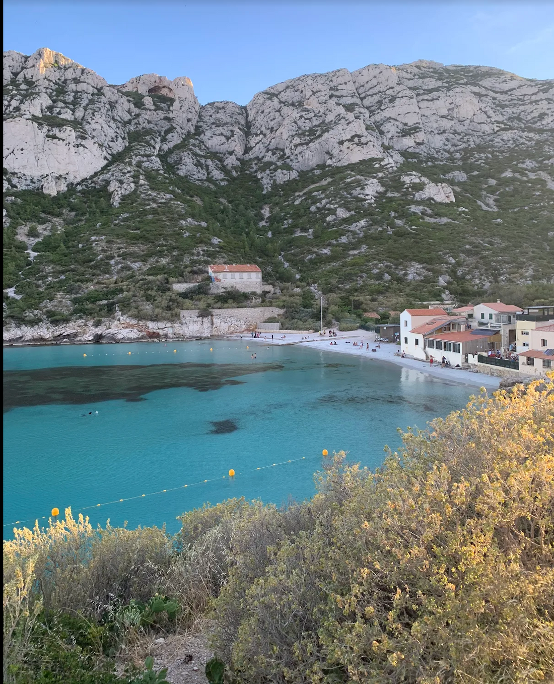 Les Calanques en scooter : le guide pour y accéder sans la galère habituelle