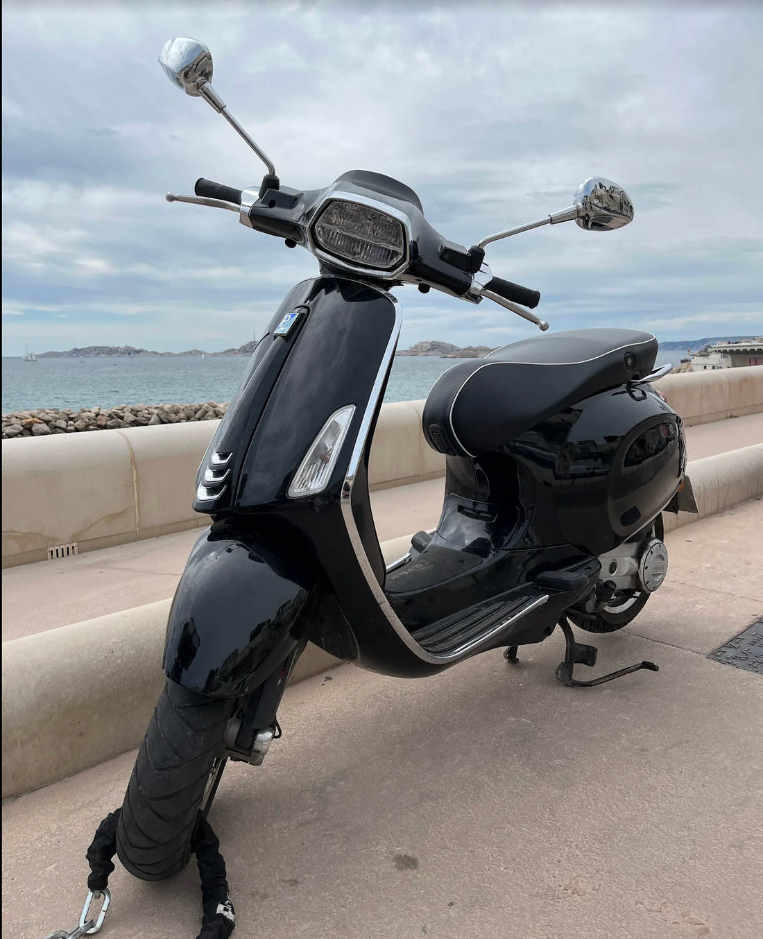 Marseille en amoureux : l'itinéraire romantique parfait en Vespa